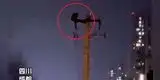 Joven se sube a poste de luz para hacer abdominales y provoca un apagón en China [VIDEO]