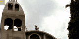 Huánuco: sacerdote ofrece misa desde el techo de una iglesia desde inicios de la pandemia