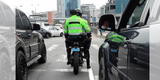 San Isidro: denuncian que policía viajaba sin casco en motocicleta