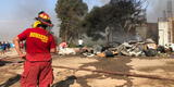 "Pollitos había adentro": incendio consume almacén de chatarra en San Martín de Porres