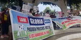 “Gloria basta de abusos”: Ganaderos realizan plantón exigiendo precio justo para la leche [VIDEO]