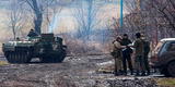 Rusia anuncia el alto al fuego y abre corredores humanitarios tras tercera negociación