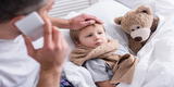 Consejos para bajar la fiebre de tu niño o niña si tiene COVID-19