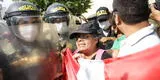 Toque de queda: manifestantes se enfrentan a la PNP a pocas cuadras del Congreso donde se reúne Pedro Castillo