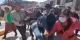 La Libertad: pobladores arrastran a la fuerza a su alcalde hasta obra mal hecha [VIDEO]
