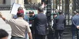Alcalde de Moche sale a empujones de Palacio tras rechazar reconocimiento de Pedro Castillo [FOTO]