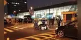 Mototaxi es captado en el aeropuerto Jorge Chávez y revelan: “Servicio de todo tipo” [FOTO]