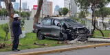 La Victoria: camioneta se empotró contra poste de alumbrado público y causa daños en su base [VIDEO]