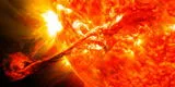 Mancha solar del tamaño de un planeta crece diez veces en tamaño ¿La Tierra está en peligro?