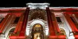 Congreso del Perú celebra 200 años con iluminación roja y blanca