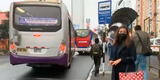 "Esto no es reforma": usuarios denuncian que buses del Corredor Morado se pasan de largo y no los recogen