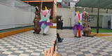 Peruanos fueron a votar en Elecciones 2022 disfrazados de unicornio y dinosaurio y escena es viral