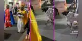 Hacen pasacalle navideño y disfrazan a su perrito de oveja: “Pastor ovejero” [VIDEO]