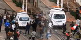 Cusco: vándalos atacan a ambulancia con piedras durante las protestas en la Plaza Central
