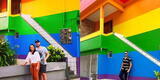 Amor de madre: Le pinta su vivienda con colores de la bandera LGBT para apoyar a su hijo gay