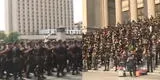 Policías desfilan por el Cercado de Lima para resguardar instituciones públicas frente a marcha de la CGTP