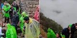 Turistas viajan a Machu Picchu y la encuentran cubierta por la neblina: "Se hace la difícil"