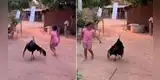 Niña y su pavo bailan ‘El Epazote’ de Grupo Tronador y la rompen en TikTok con 'zapateo'