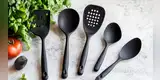 ¿Es seguro usar plástico negro en la cocina? Descubre la verdad detrás de este estudio revelador