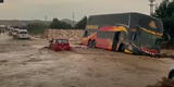 Bus interprovincial de Cruz del Sur es arrastrado por huaico y termina despistándose en la Panamericana Sur