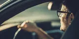 Atención conductores: MULTARÁN a choferes de este país que utilicen este tipo de LENTES