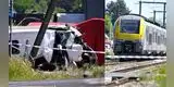 Choque fatal en vía ferroviaria: tren de pasajeros impacta bus escolar y deja al menos cuatro fallecidos y varios heridos