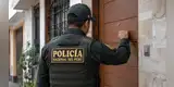 ¿Qué hacer si la policía toca mi puerta?