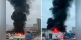 Enorme incendio consume almacén de plásticos en av. Colonial y moviliza más de 20 unidades de bomberos