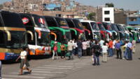 Gremio de transporte interprovincial anuncia huelga para el martes 26 de octubre