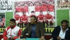 Copa Perú: Octavio Espinoza en lucha realiza conferencia y anuncia marcha