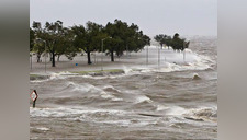 Tormenta tropical 'Leslie' se forma como "huracán" en el Atlántico