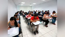 Más de 200 mil maestros rinden prueba para ser nombrados este 2018