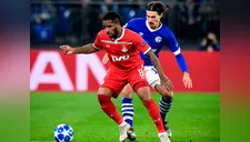 Jefferson Farfán fue homenajeado por el Schalke 04 en partido de la Champions League [FOTO]