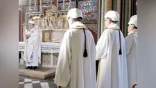 Francia: Catedral de Notre Dame celebra su primera misa tras incendio que destruyó parte de su construcción