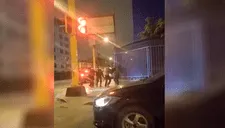 Twitter: policías atacan a golpes a transeúnte en la avenida Arequipa [VIDEO]