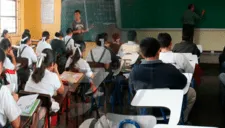 Colegios y universidades regresarían a las clases presenciales a partir de esta fecha