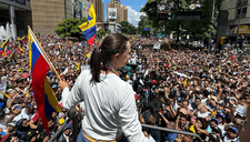 Corina Machado busca sacar a Nicolás Maduro tras fraude electoral.