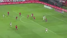 Perú vs. Chile: Luis Advíncula casi anota un golazo, pero Cortés lo impide [VIDEO]