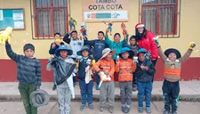 Niños de Arequipa celebran Navidad con rica chocolatada y juguetes a más de 4200 metros de altura