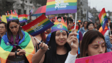Congreso prohíbe a PERSONAS TRANS usar baños según su identidad de género