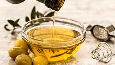 Ordenan el retiro urgente de este aceite de oliva que todos tienen en casa por ser un peligro para la salud