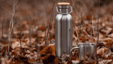 Advertencia a consumidores: retiran miles de botellas de agua por causar lesiones en la vista
