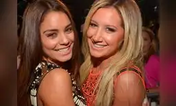 Vanessa Hudgens y Ashley Tisdale más sensuales que nunca Vanessa Hudgens y Ashley Tisdale más sensuales que nunca