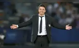 Saco de Gallardo fue subastado para obra social.