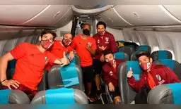 River se subió al avión y aterriza en Lima en la tarde.