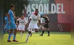 Collazos delantero Atlético Grau celebra su gol ante Binacional. Collazos delantero Atlético Grau celebra su gol ante Binacional.