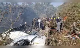 El avión ATR 72 de Yeti Airlines cayó cerca de Pokhara, la ciudad donde debía aterrizar en Nepal.