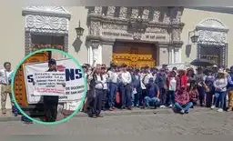 Los profesores de institutos y universidades de Arequipa siguen en huelga.