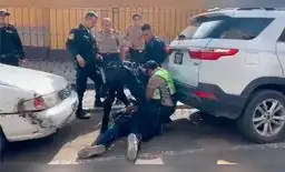 Efectivos policiales realizaron balacera contra los delincuentes en el centro de Trujillo. Efectivos policiales realizaron balacera contra los delincuentes en el centro de Trujillo.