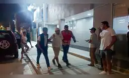 Las víctimas fueron trasladadas a la comisaría del sector para las investigaciones pertinentes. Las víctimas fueron trasladadas a la comisaría del sector para las investigaciones pertinentes.